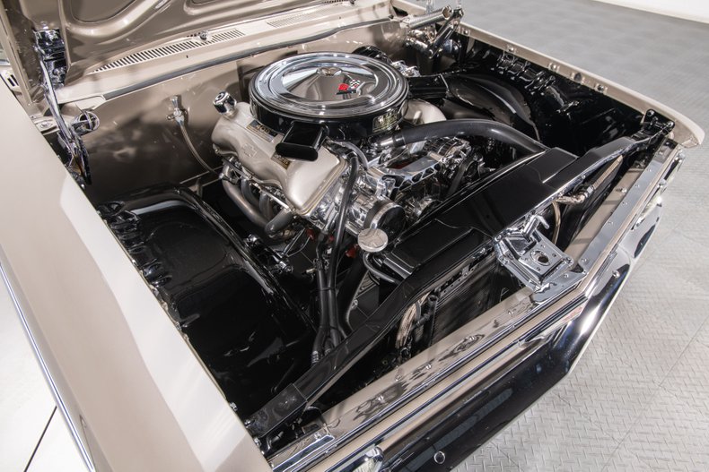 1961 Chevrolet Impala 29