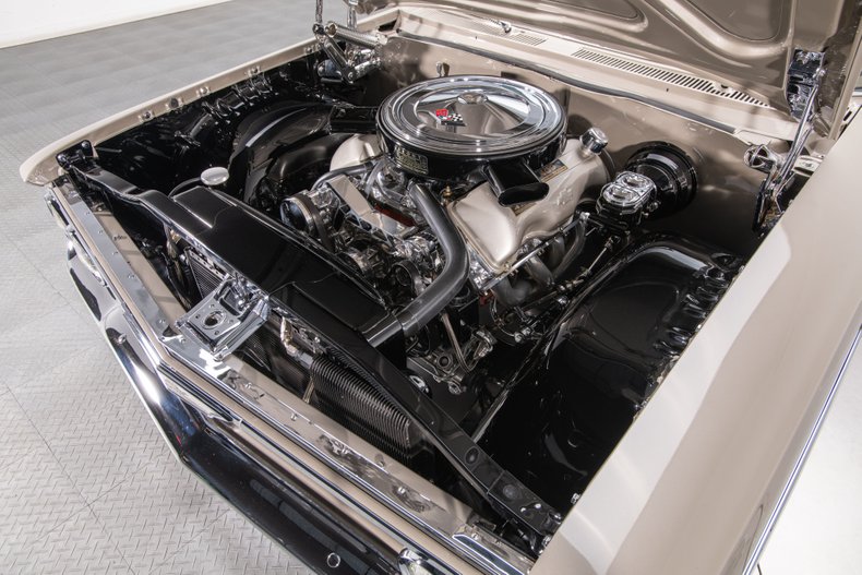 1961 Chevrolet Impala 27
