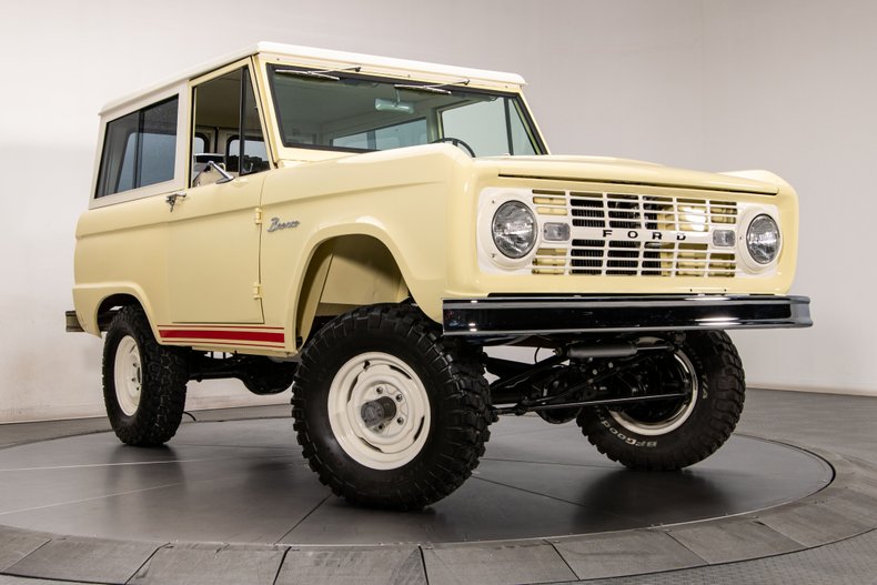 1967 Ford Bronco 15