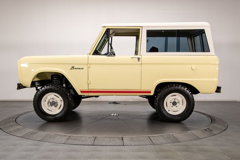 1967 Ford Bronco 17