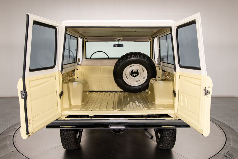 1967 Ford Bronco 33