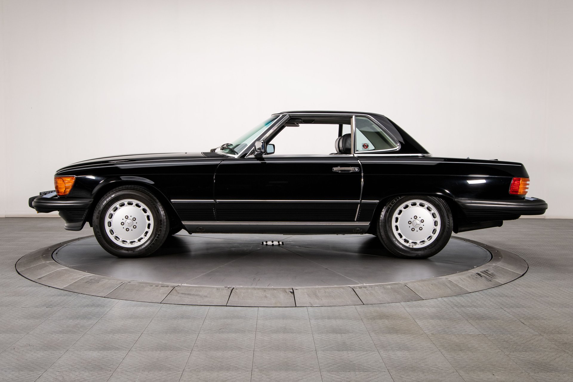 For Sale 1988 Mercedes-Benz 560 SL