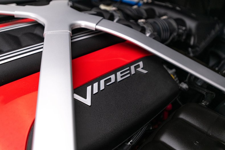 2016 Dodge Viper 34