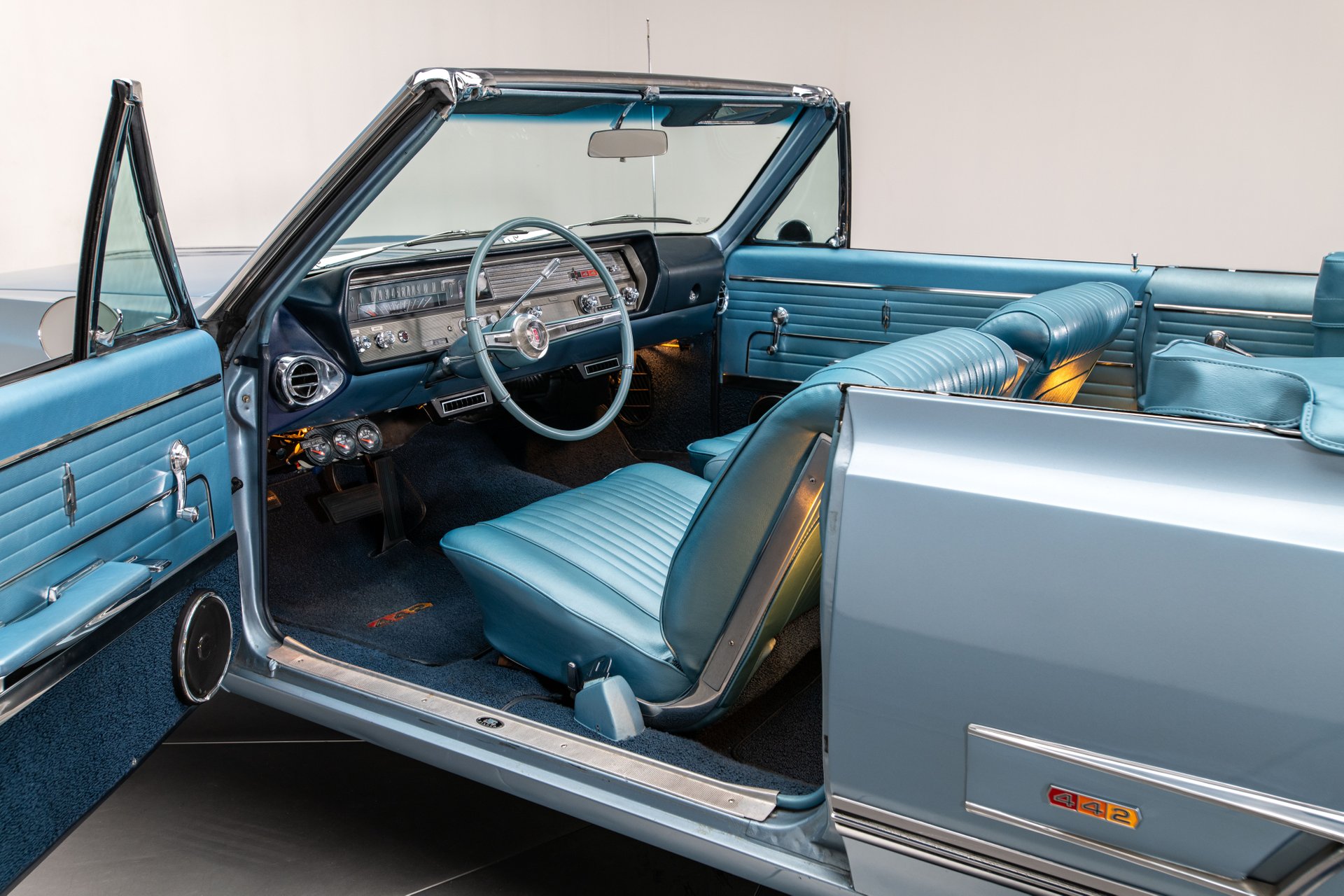 1965 oldsmobile cutlass