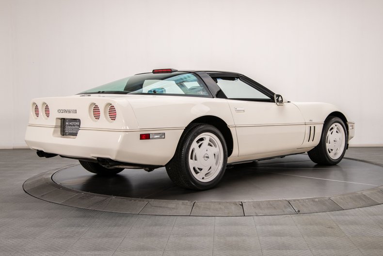 1988 Chevrolet Corvette 15