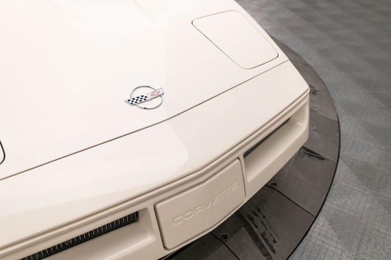 1988 Chevrolet Corvette 10