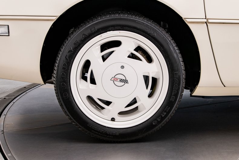 1988 Chevrolet Corvette 30