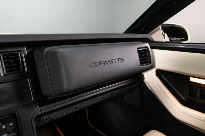 1988 Chevrolet Corvette 41