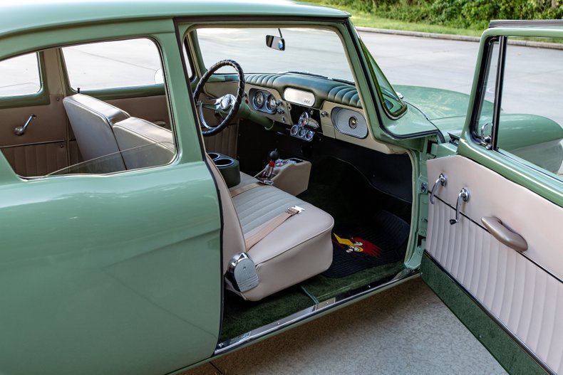 1960 Studebaker Lark 44