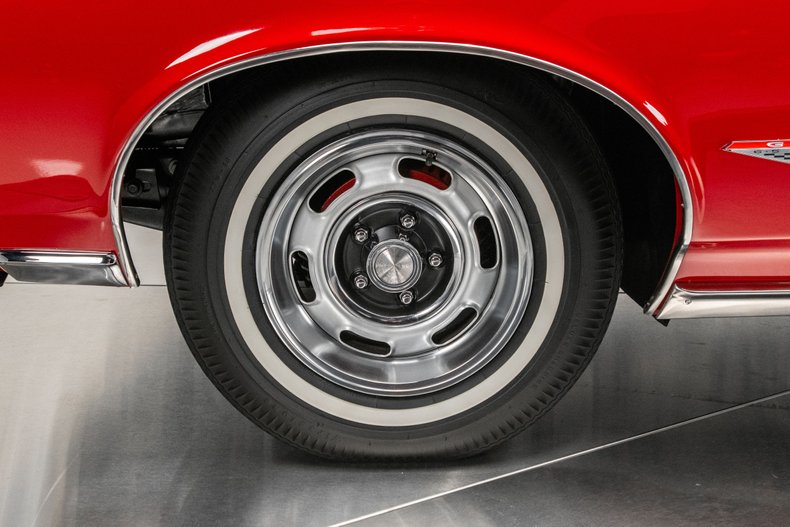 1966 Pontiac GTO 30