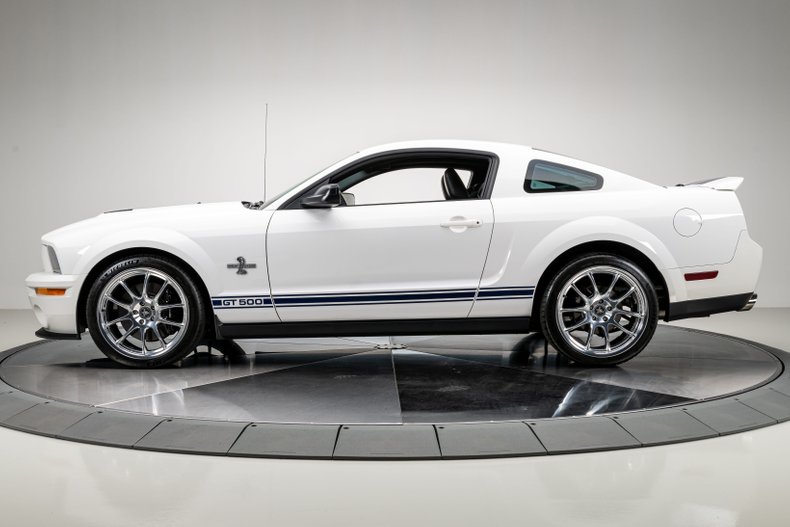 2008 Ford Mustang 16