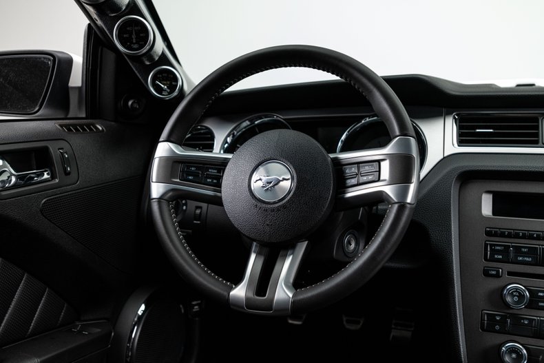 2012 Ford Mustang 44