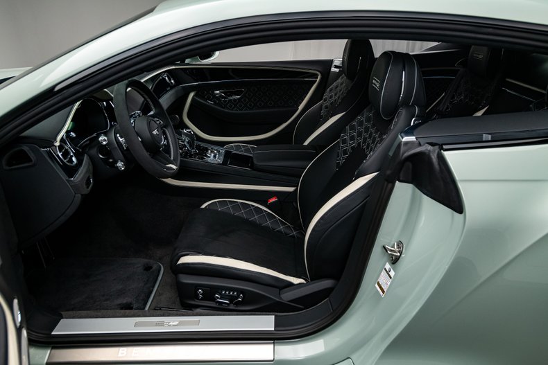2024 Bentley Continental GT 42