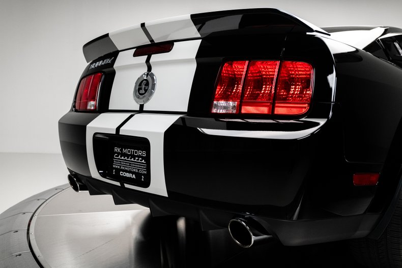 2007 Ford Mustang 19