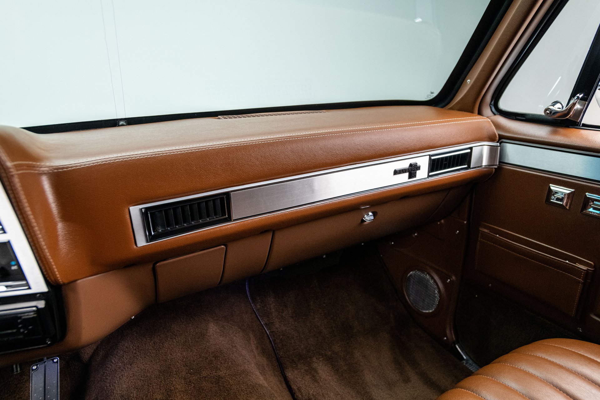 K5ページ 1982 Chevrolet K-5 Blazer | RK Motors Classic Cars and Muscle Cars