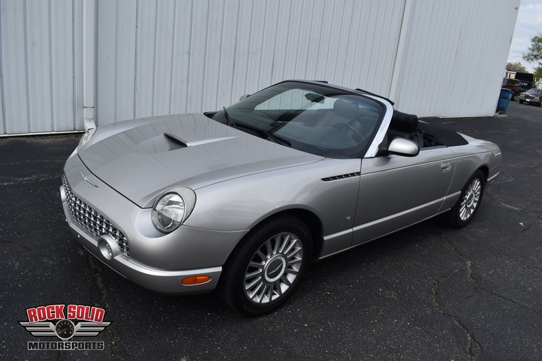 2004 Ford Thunderbird