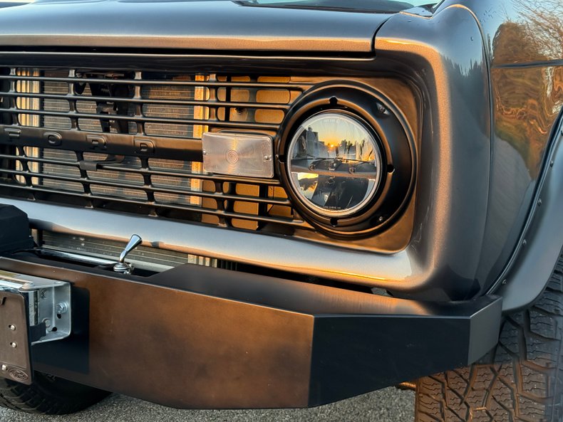 1973 Ford Bronco 9