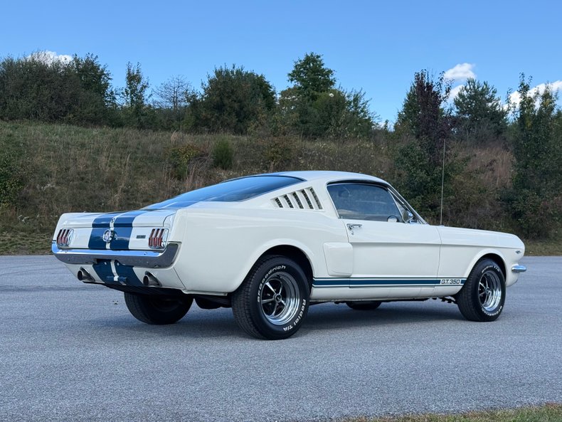 1965 Ford Mustang 3