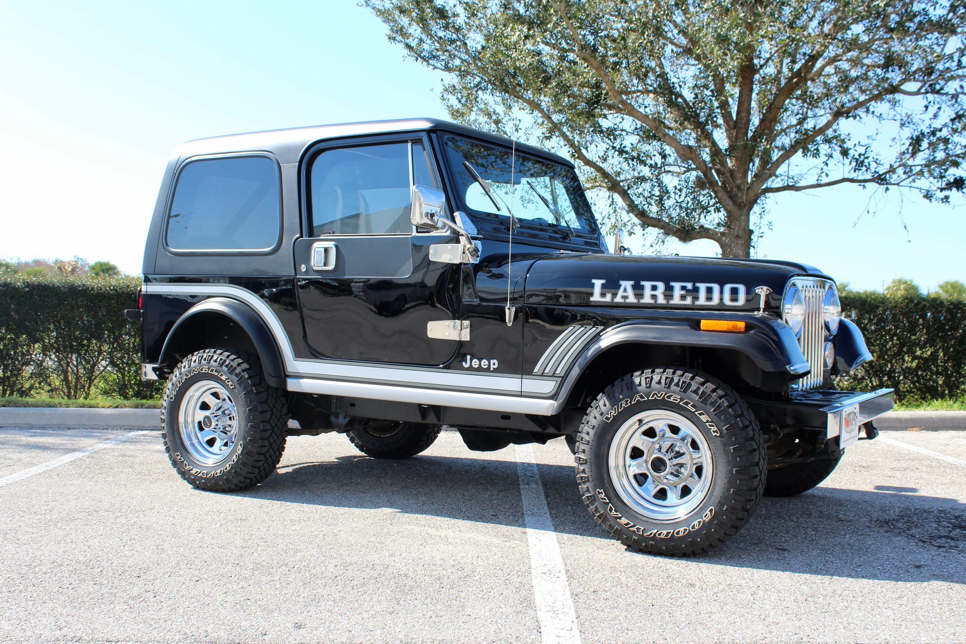 1985 jeep laredo