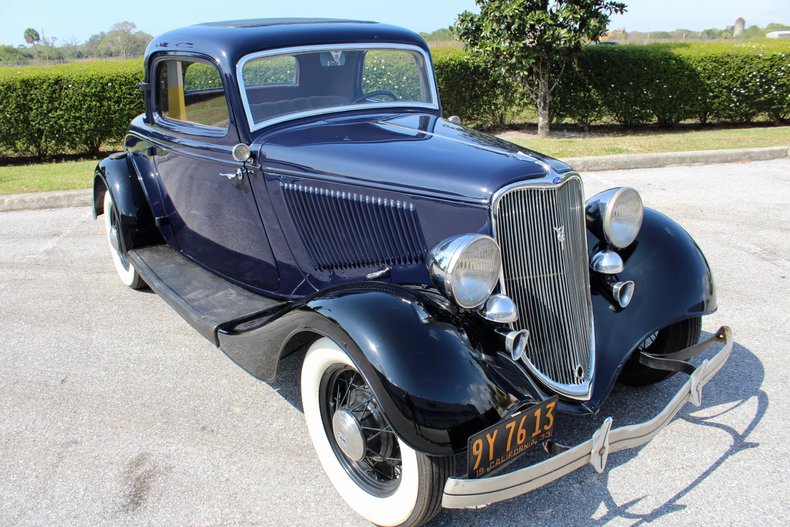 1933 ford 3 window