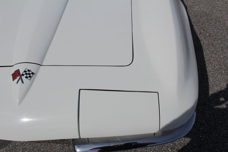 1965 chevrolet corvette stingray