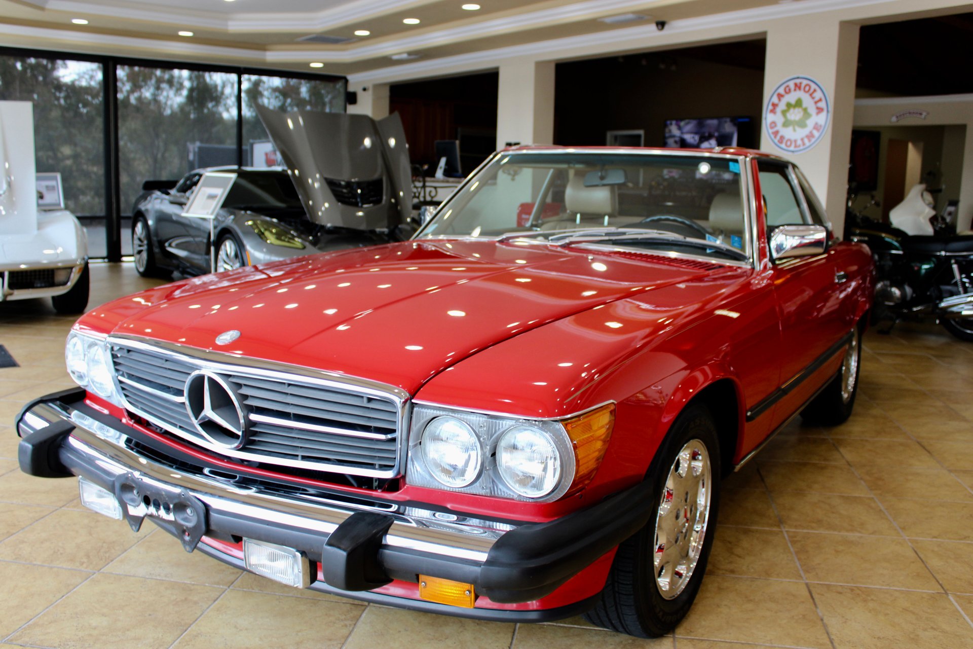 1987 Mercedes-Benz SL560