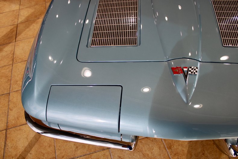 1963 chevrolet corvette stingray