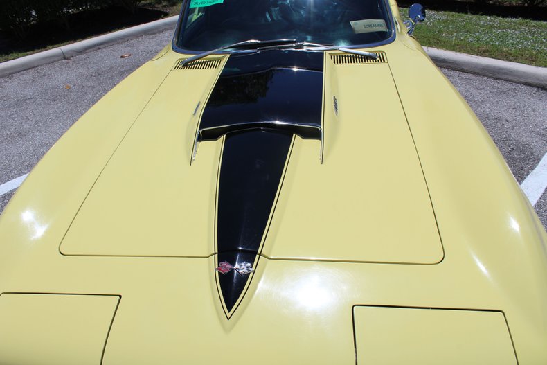 1967 chevrolet corvette stingray