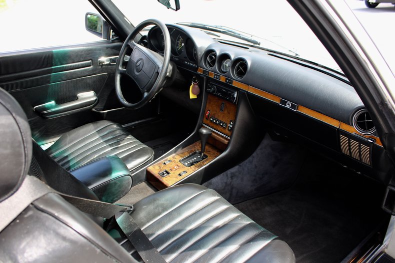 1986 Mercedes 560SL | Classic Cars of Sarasota