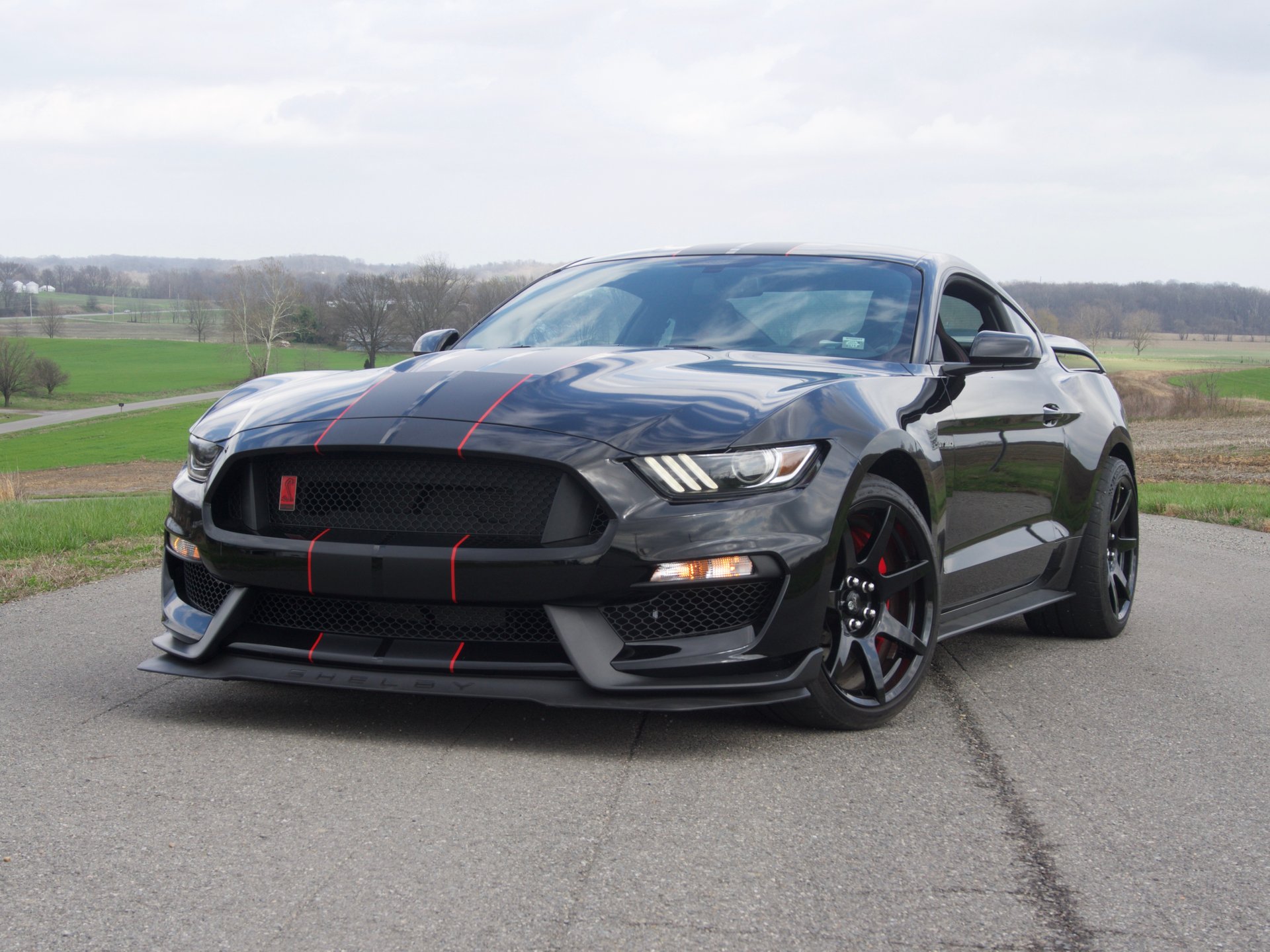 2016 shelby gt350r
