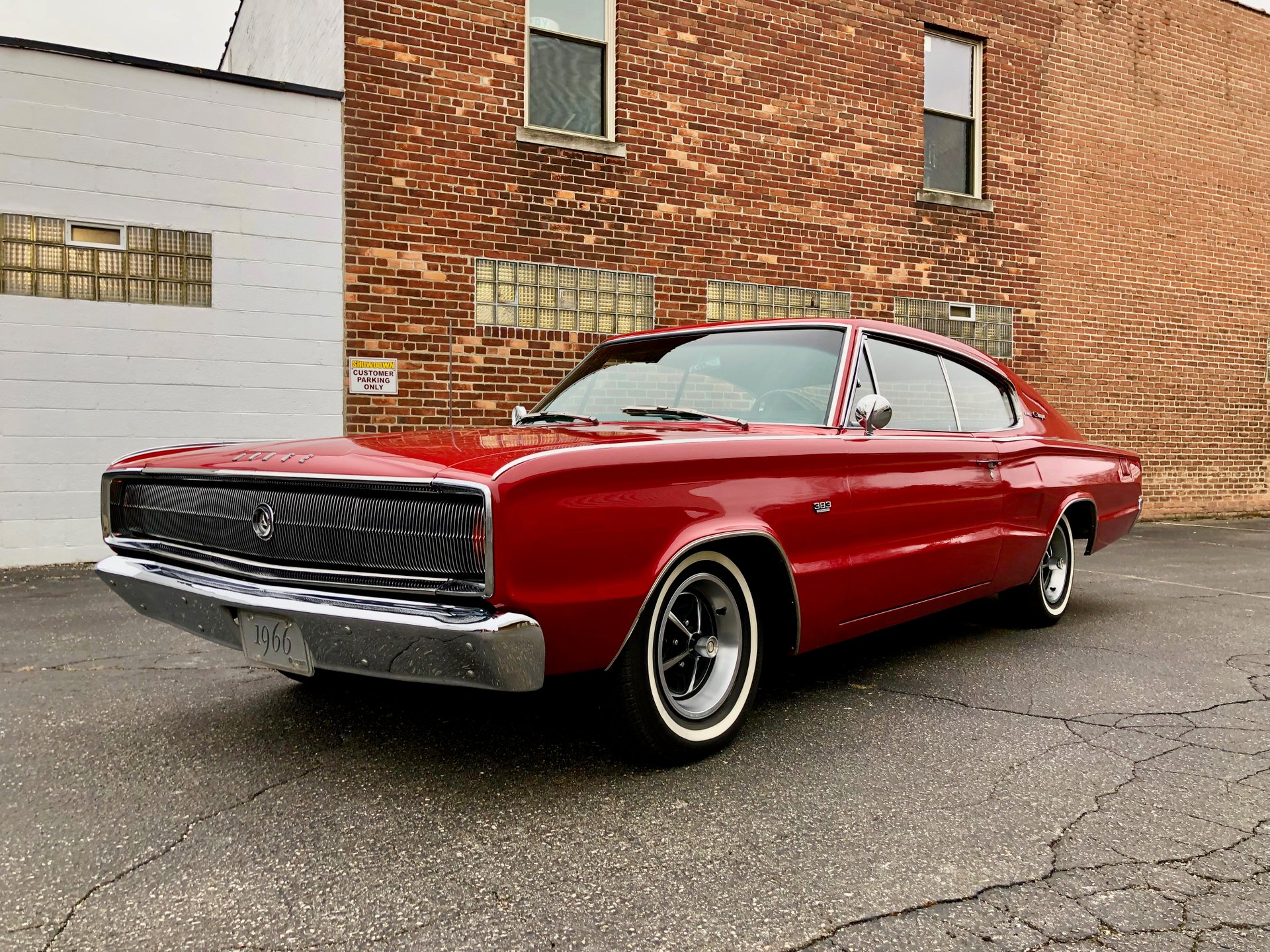 1966 Dodge Charger – The Iconic Muscle Car That Started It All插图2