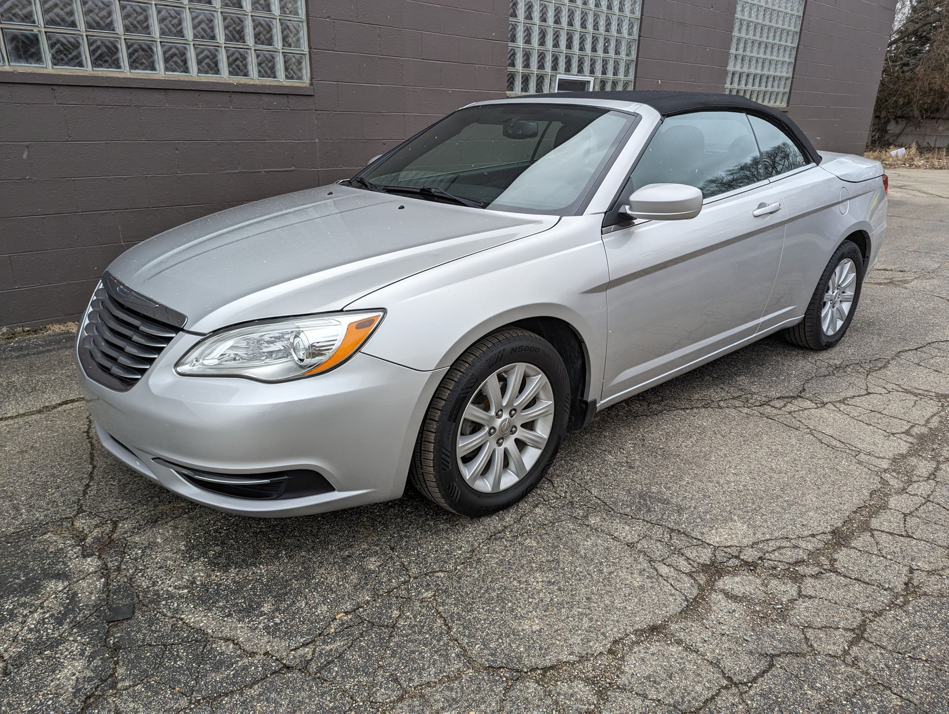 new chrysler 200 convertible