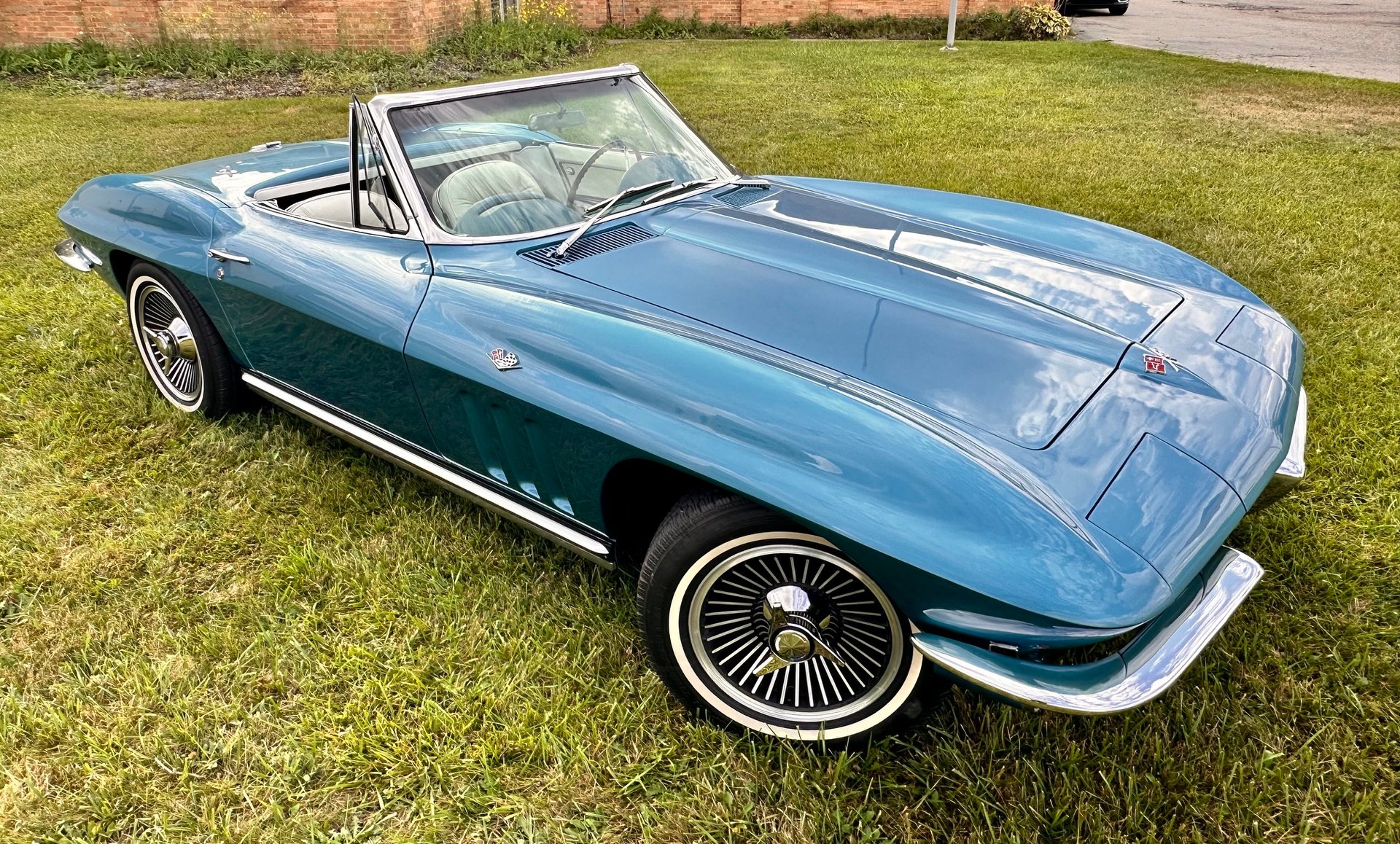 1965 chevrolet corvette