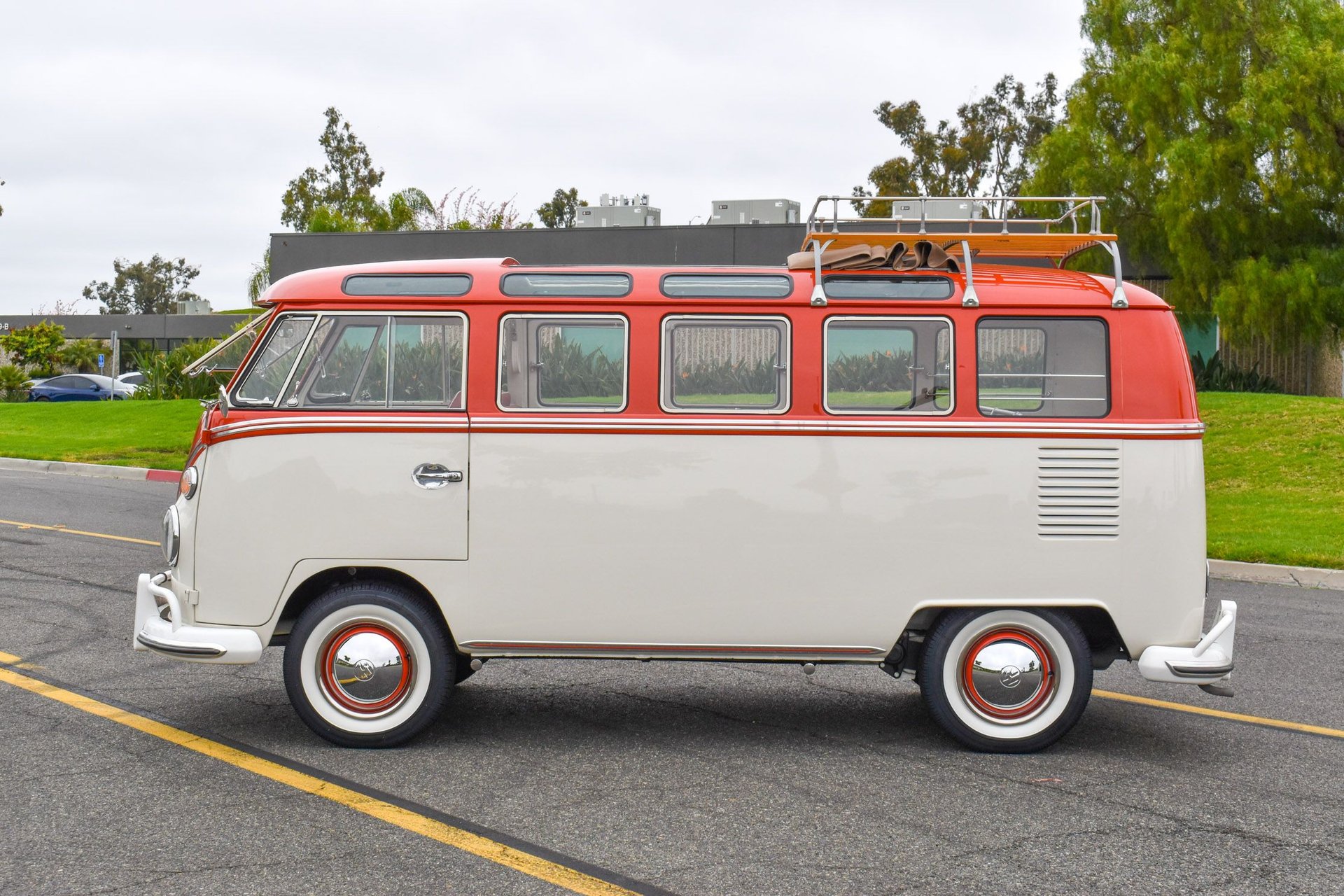 1966 Volkswagen 21 Window Bus | Singleton Classics