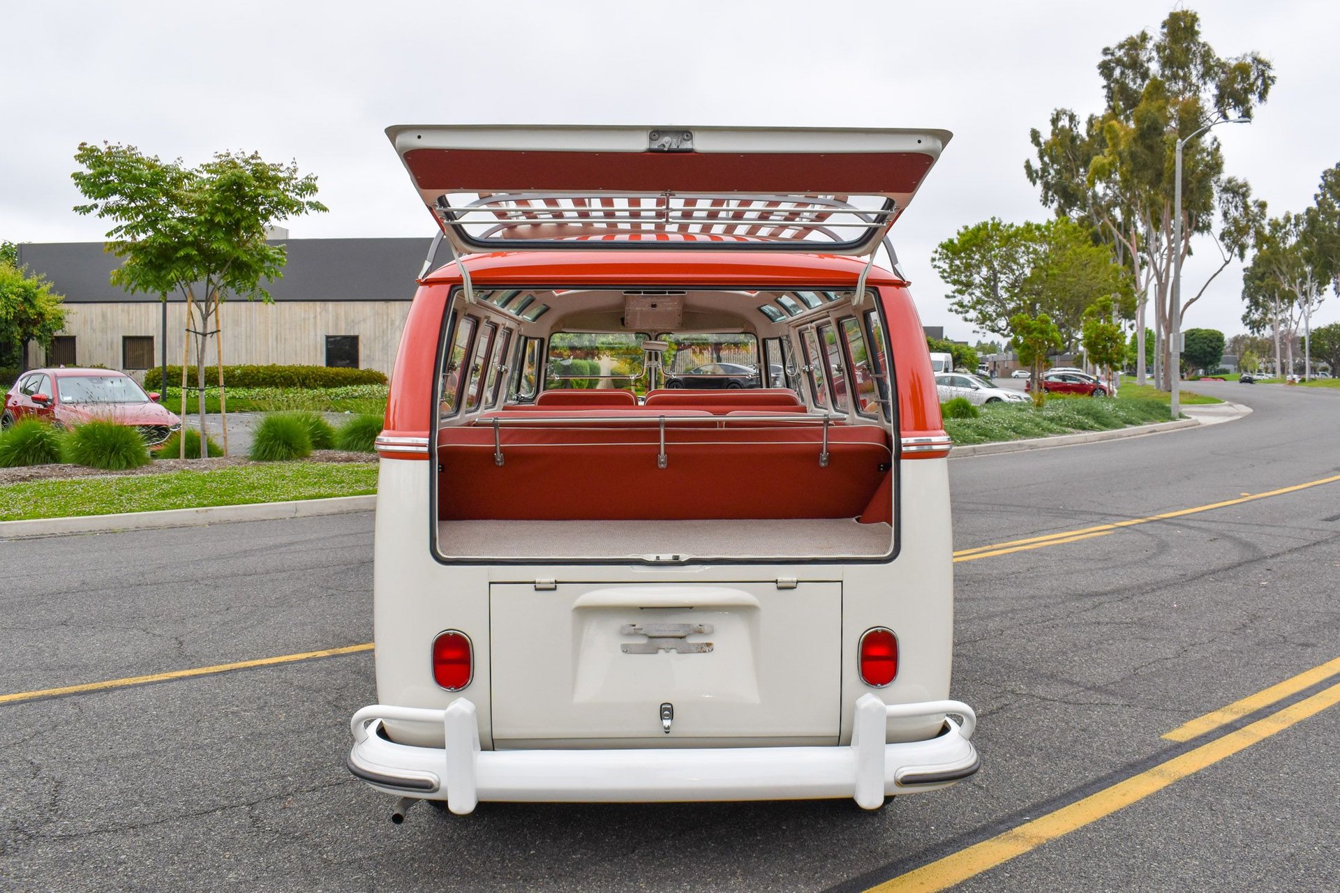 1966 Volkswagen 21 Window Bus | Singleton Classics