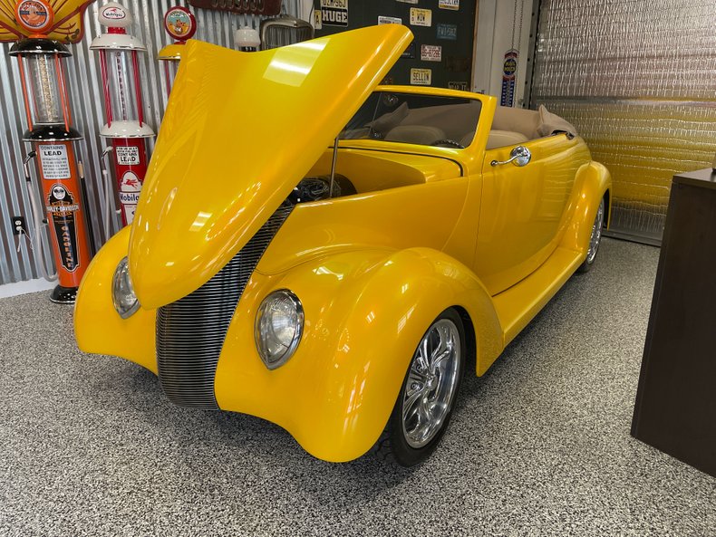 1937 Ford Roadster