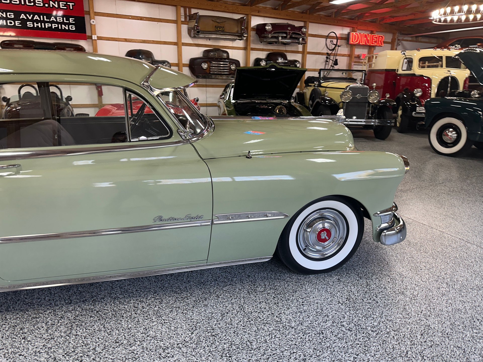 51-H5028 | 1951 Pontiac Chieftain | South Jersey Classics