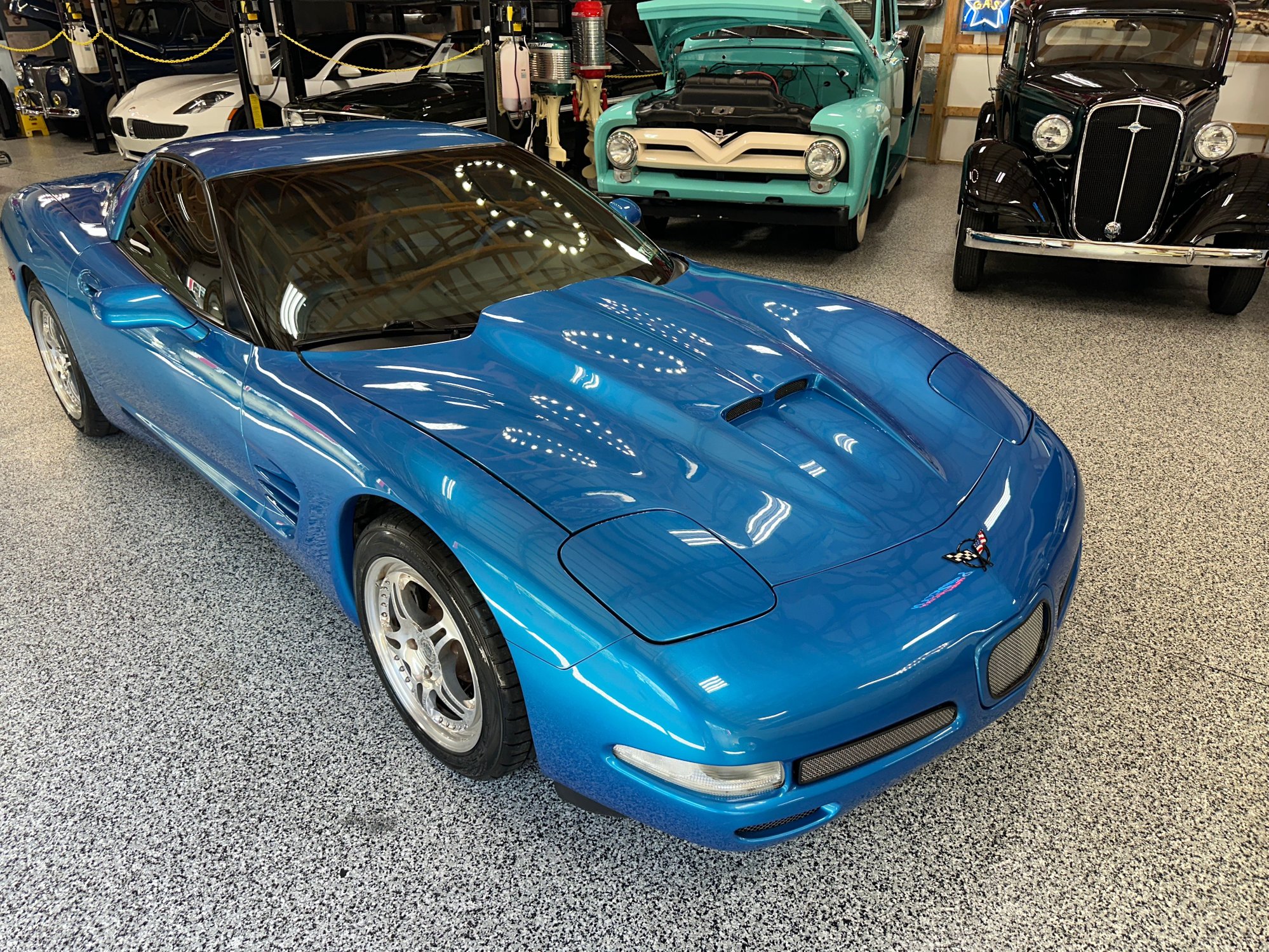 Used 1998 Chevrolet Corvette Base with VIN 1G1YY22G0W5105787 for sale in Newfield, NJ