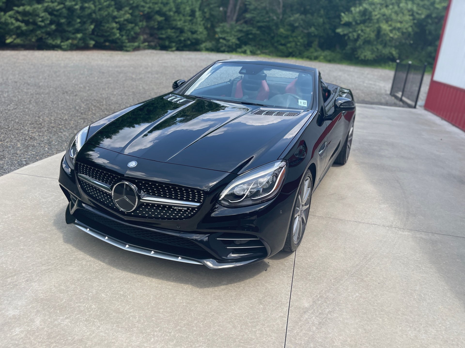 17-34123 | 2017 Mercedes-Benz AMG SLC 43 | South Jersey Classics