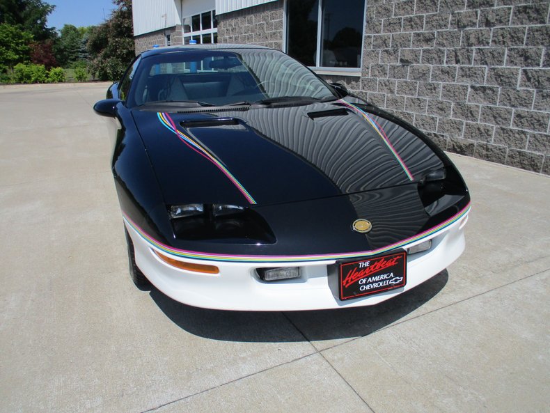 1993 Chevrolet Camaro Z/28 Indy Pace Car 4