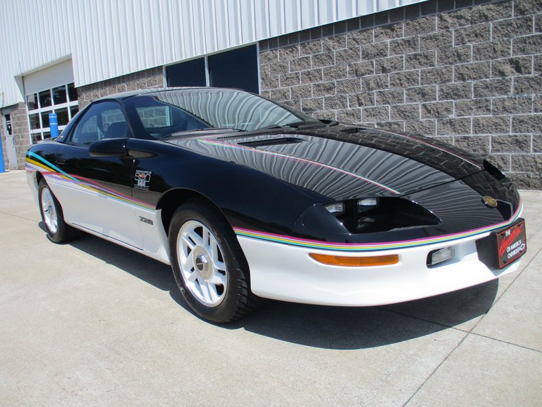 1993 Chevrolet Camaro Z/28 Indy Pace Car 13