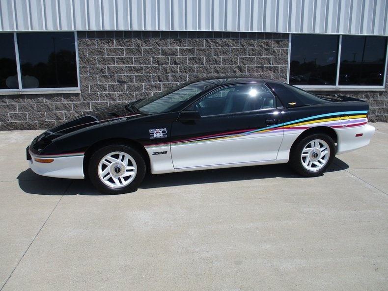 1993 Chevrolet Camaro Z/28 Indy Pace Car 33