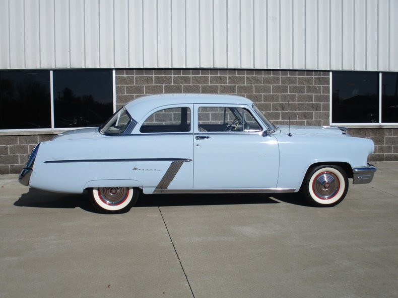 1952 Mercury 2 Door Sedan 4