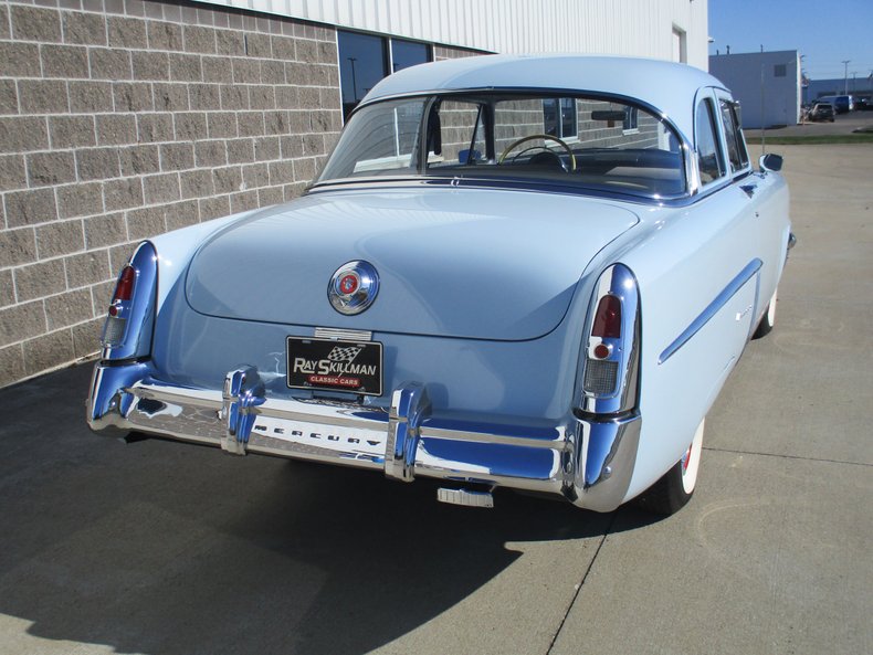 1952 Mercury 2 Door Sedan 8