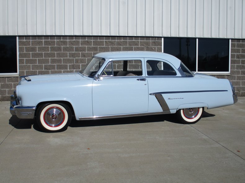 1952 Mercury 2 Door Sedan 41