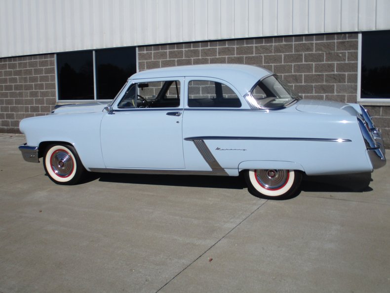 1952 Mercury 2 Door Sedan 43