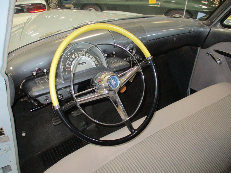 1952 Mercury 2 Door Sedan 60