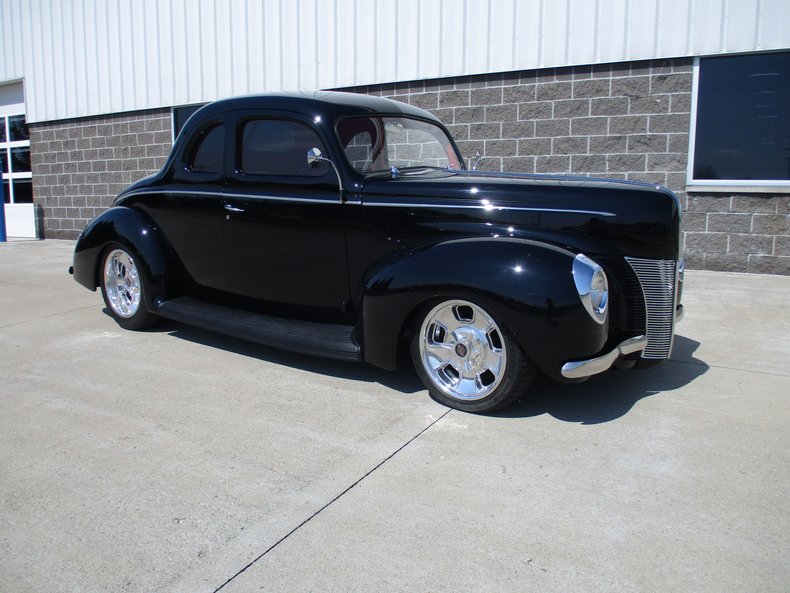 1940 Ford Custom Hot Rod Coupe 2