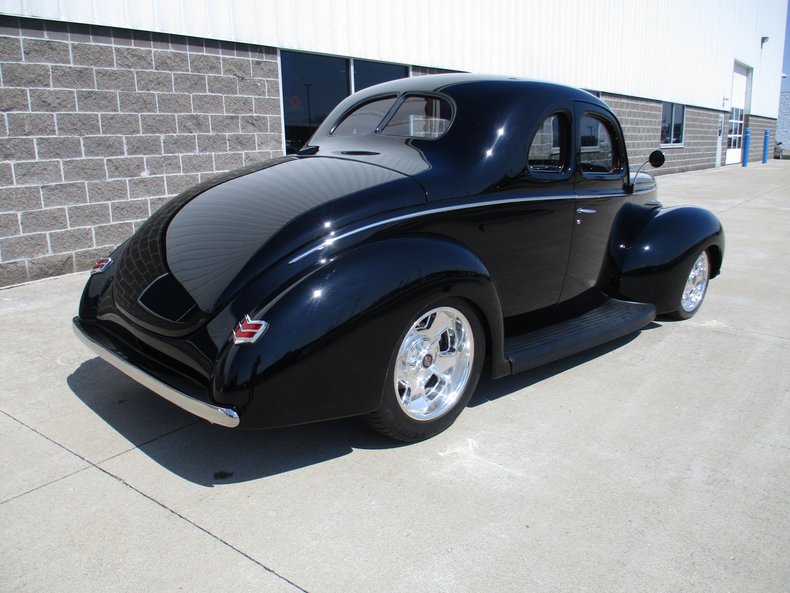 1940 Ford Custom Hot Rod Coupe 10