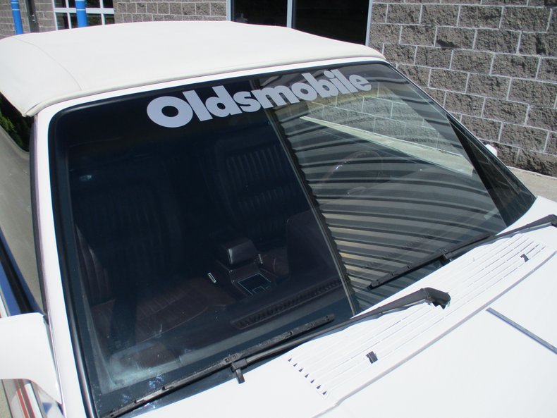 1985 Oldsmobile Cutlass Ciera Indy 500 Festival Parade Car 8